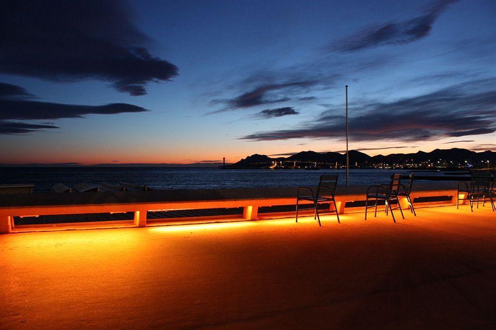 Azurene Royal Hotel Cannes Exterior photo